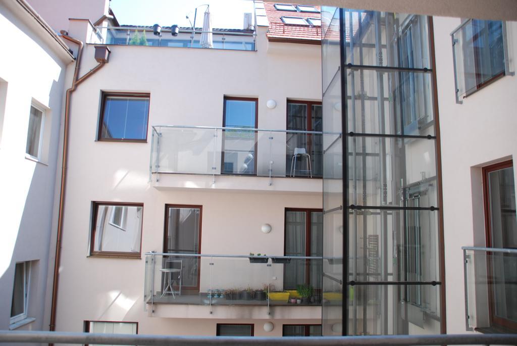 Stay In City Apartment Bastova Bratislava Exterior foto