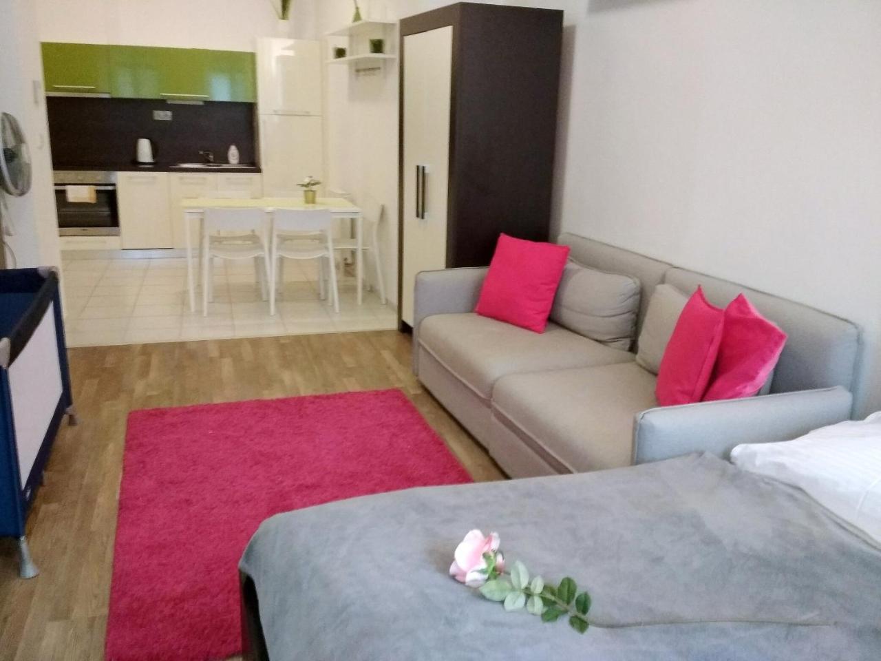 Stay In City Apartment Bastova Bratislava Exterior foto